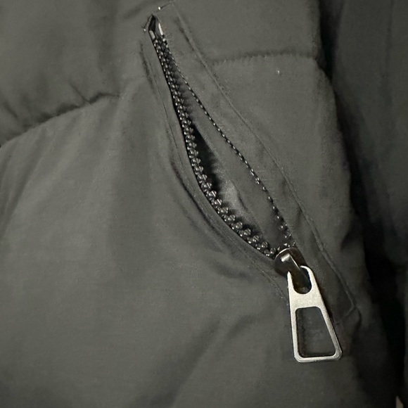 Black puffer cropped  zip jacket - Picture 4 of 4
